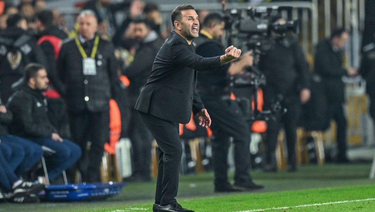 Okan Buruk: VAR odasından verilmeyen net bir penaltı var Okan Buruk: VAR odasından verilmeyen net bir penaltı var