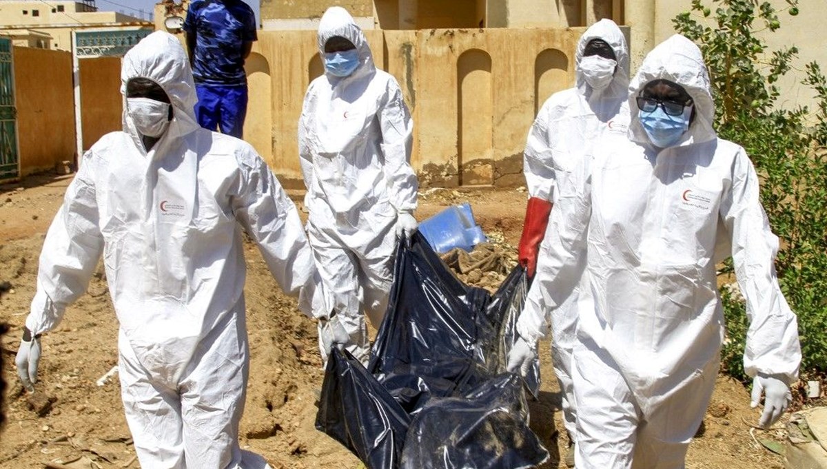 Sudan'da kriz derinleşiyor: Kuyudan 11 kişinin cesedi çıkarıldı