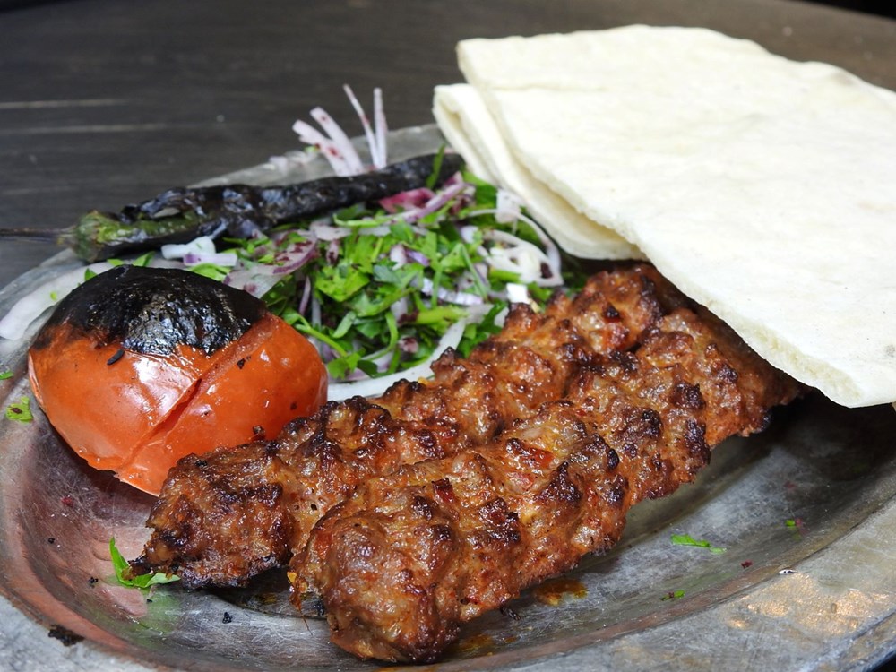 ZGQH2MUtuUq6M9GE51ftaQ