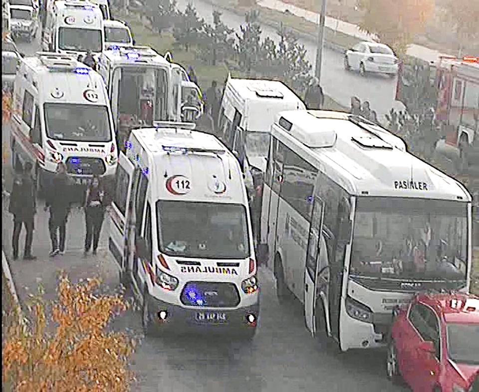 Erzurum'da zincirleme kaza: 23 yaralı - 1