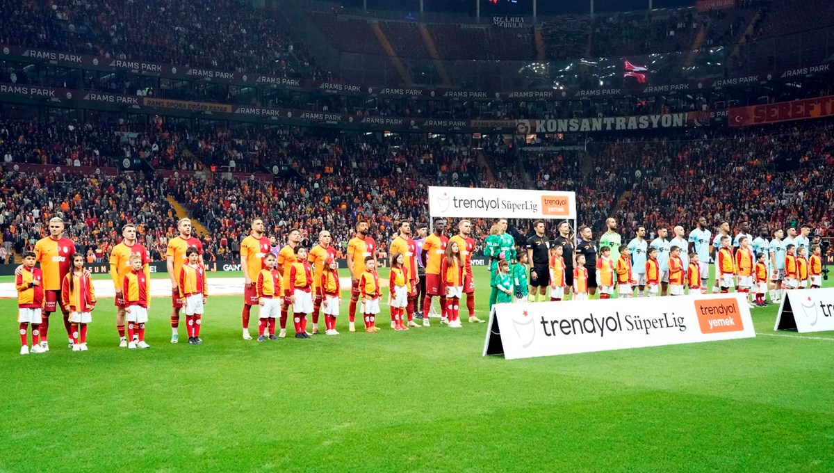 Galatasaray - Başakşehir maçını 45 bin 811 taraftar izledi Galatasaray - Başakşehir maçını 45 bin 811 taraftar izledi