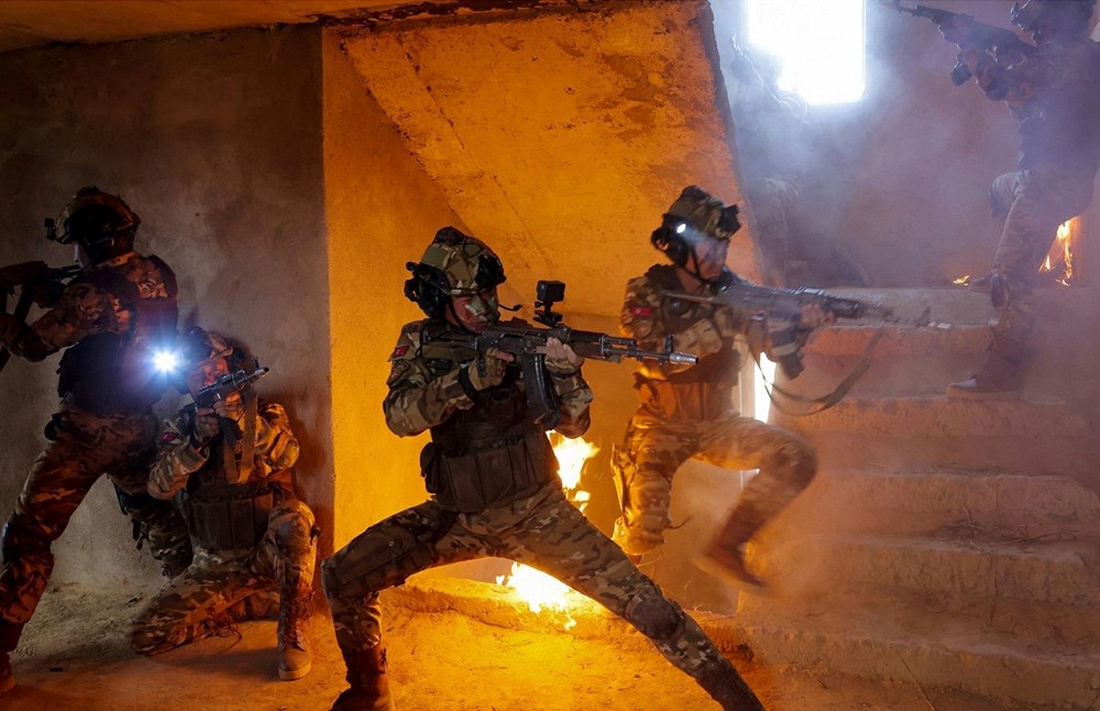 Kim Jong-un'dan Savaş Provası Gözdağı: Tatbikat Alarm Zilleri Çaldırdı! 83 ZI575gmr2EmB1DmC2g5gIw