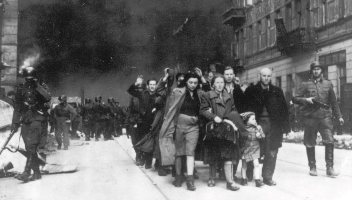 Polonya'da 2. Dünya Savaşı paniği: 80 yılın ardından binlerce kişiye tahliye Polonya'da 2. Dünya Savaşı paniği: 80 yılın ardından binlerce kişiye tahliye