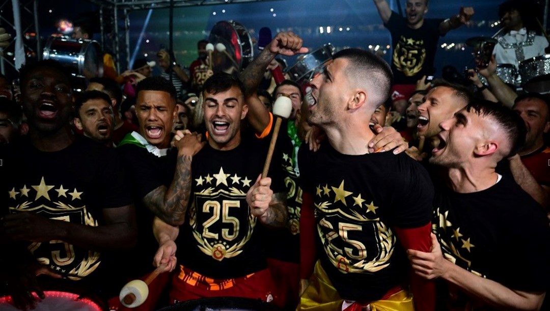 Kulüp başkanı, transferi "Anlaşmaya vardık" diyerek duyurdu: Galatasaray'da ayrılık!