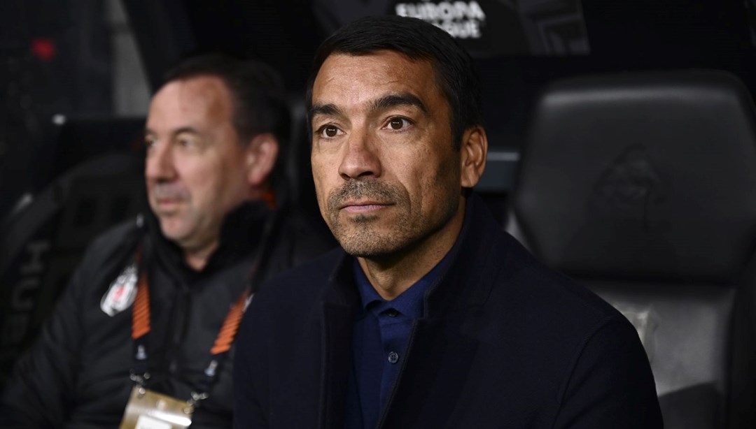 Giovanni van Bronckhorst: Canavar gibi defans yaptık