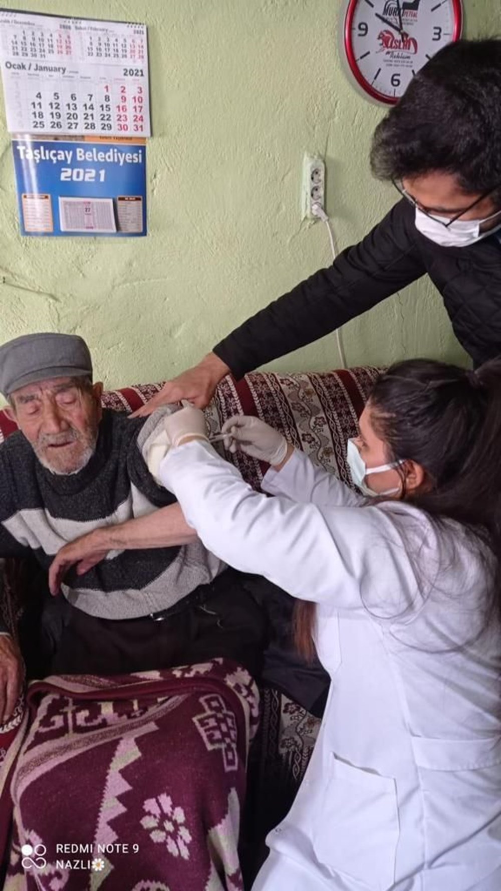 Ağrı'da filyasyon ekipleri karlı yolları aşıp, aşı yapıyorlar - 6