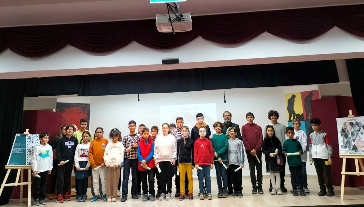 Köyceğiz’de Mektep filminin galası gerçekleştirildi Köyceğiz’de Mektep filminin galası gerçekleştirildi