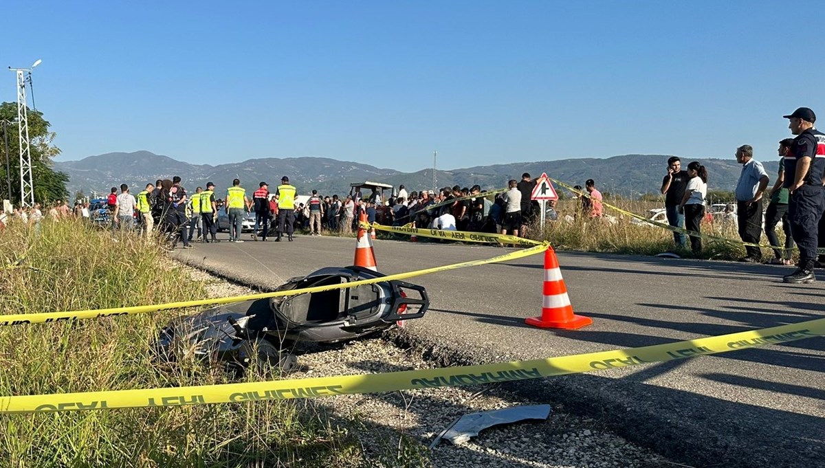 Otomobil ile elektrikli motosiklet çarpıştı: 1 ölü, 1 yaralı Otomobil ile elektrikli motosiklet çarpıştı: 1 ölü, 1 yaralı