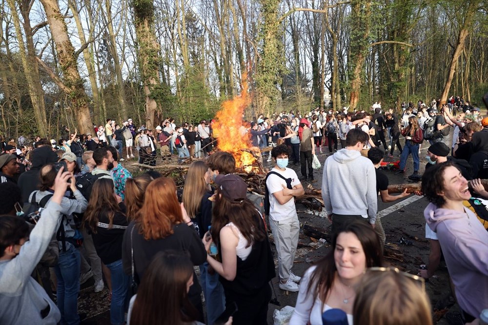 Police intervened when the festival, which was announced as April 1 joke in Belgium, turned into reality - 20