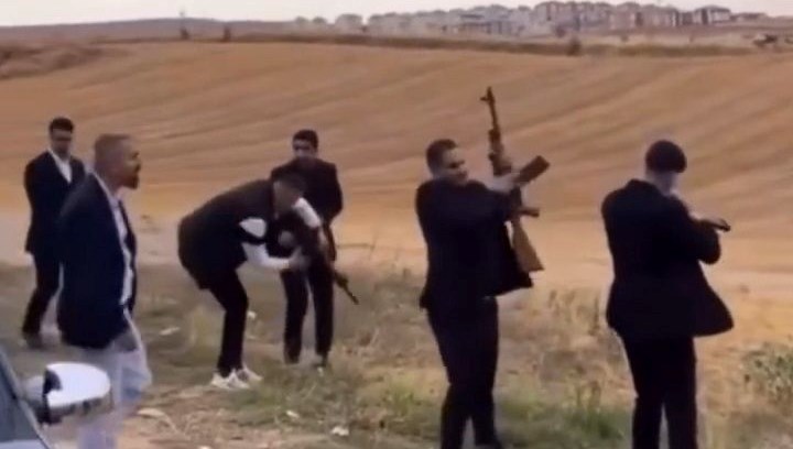 Gelin alma merasiminde ateş açtılar