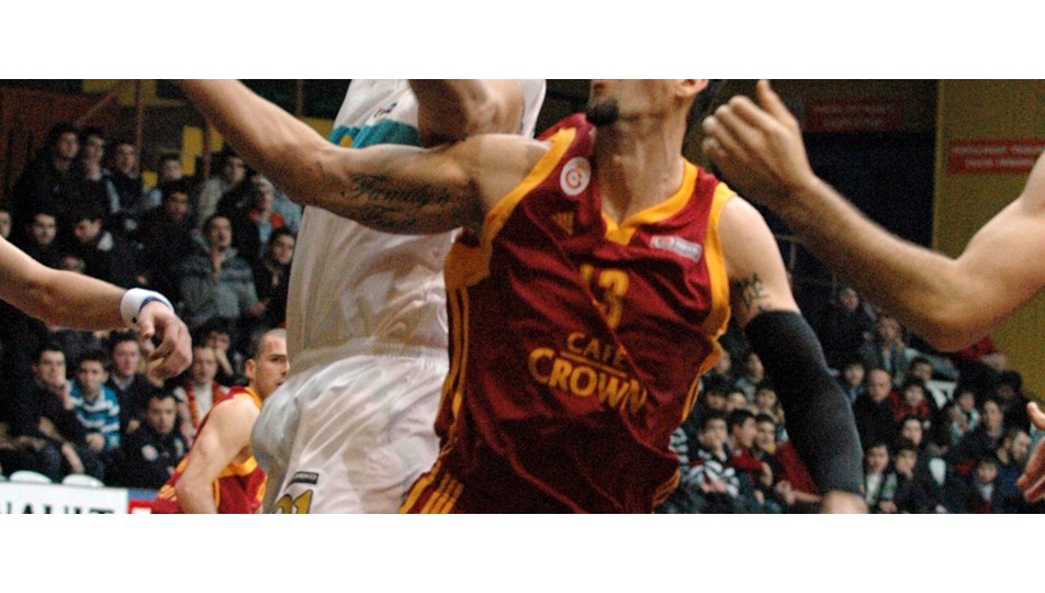Galatasaray Cafe Crown galibiyetle dönüyor