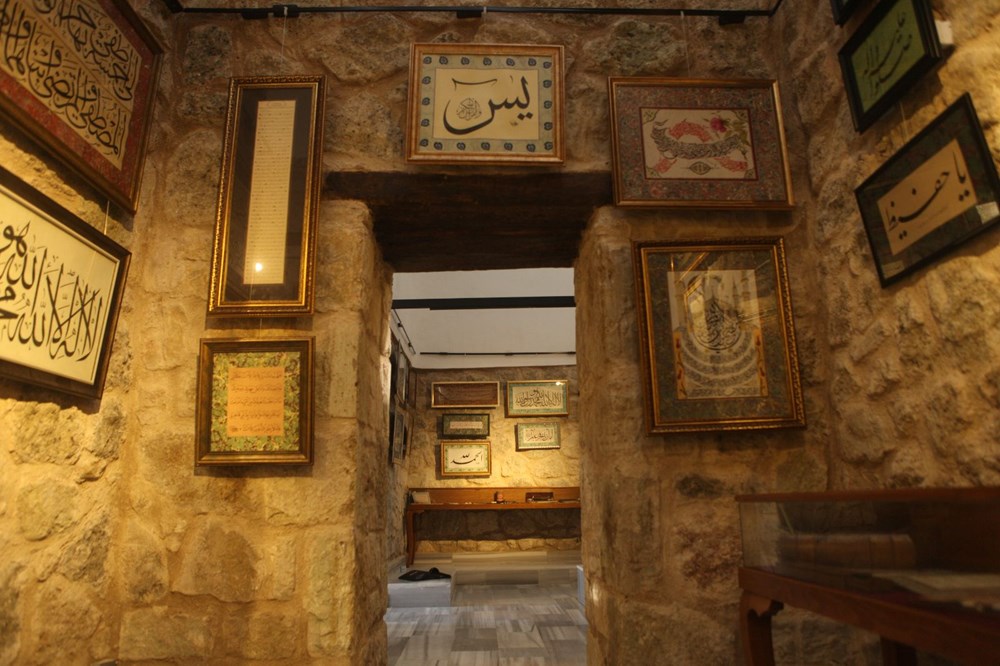 Atıl tarihi Sultan Baba Hamamı hat müzesine dönüştü - 1