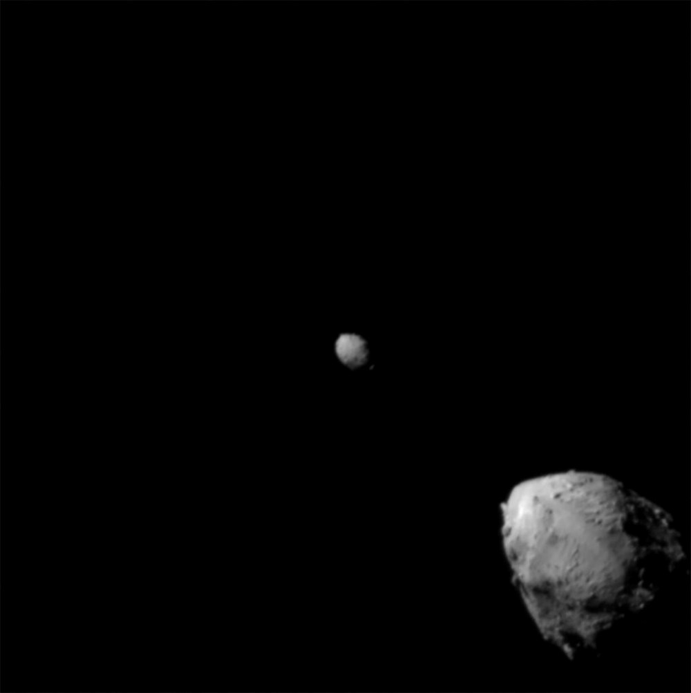 NASA'nın DART uzay aracının asteroitle çarpışmasından ilk görüntüler paylaşıldı - 4