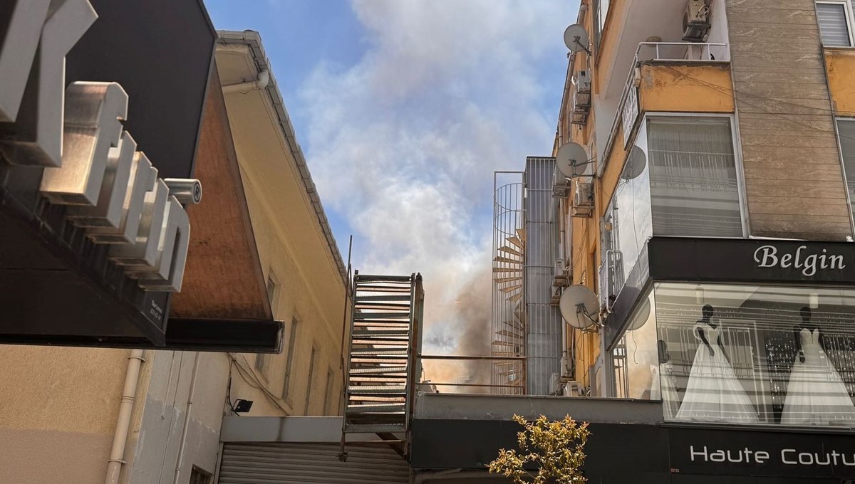 Bakırköy'de yangın paniği Bakırköy'de yangın paniği