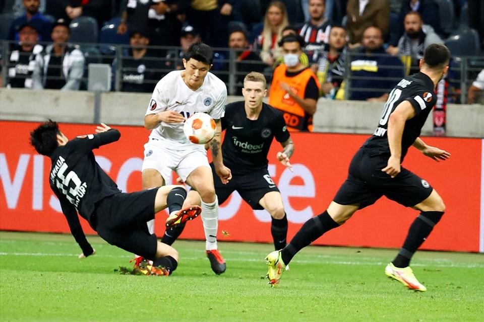 Avrupa Ligi: Fenerbahçe Almanya'dan puanla dönüyor (Eintracht Frankfurt-Fenerbahçe maç sonucu) - 3