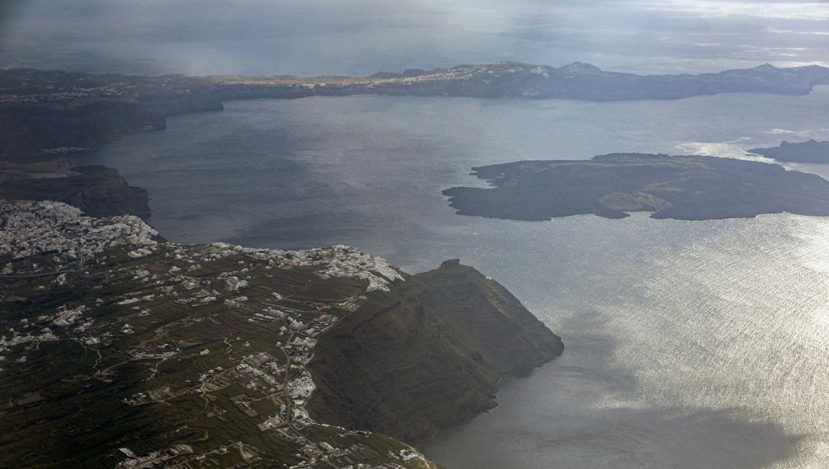 Yunan adalarında büyük deprem riski sürüyor: Santorini için yeni açıklama