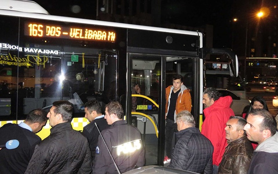 İstanbul'da öfkeli sürücü dehşet saçtı - 1
