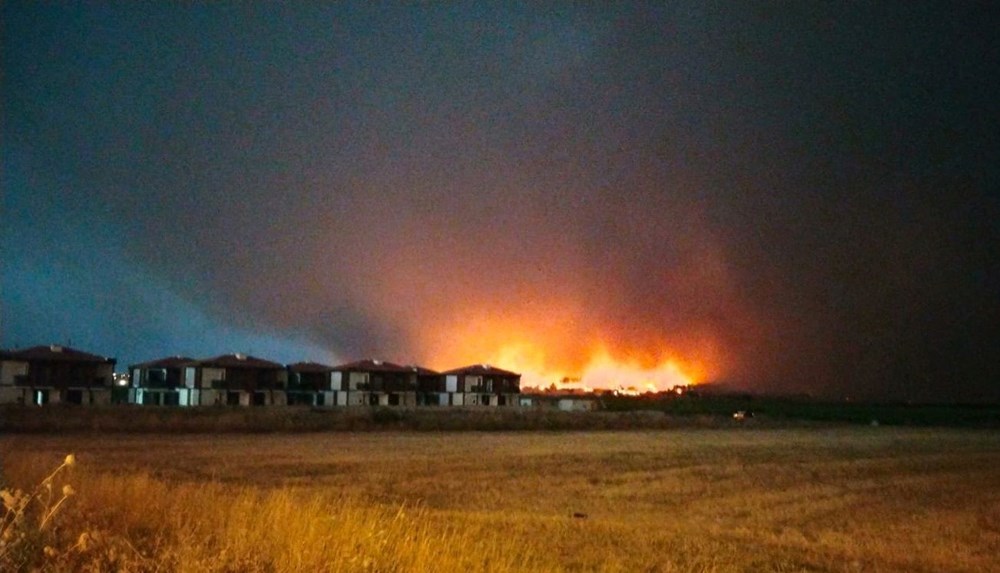 Çanakkale ve Edirne'deki yangınlar büyüdü: Evler ve araçlar zarar gördü, çok sayıda tahliye var - 2