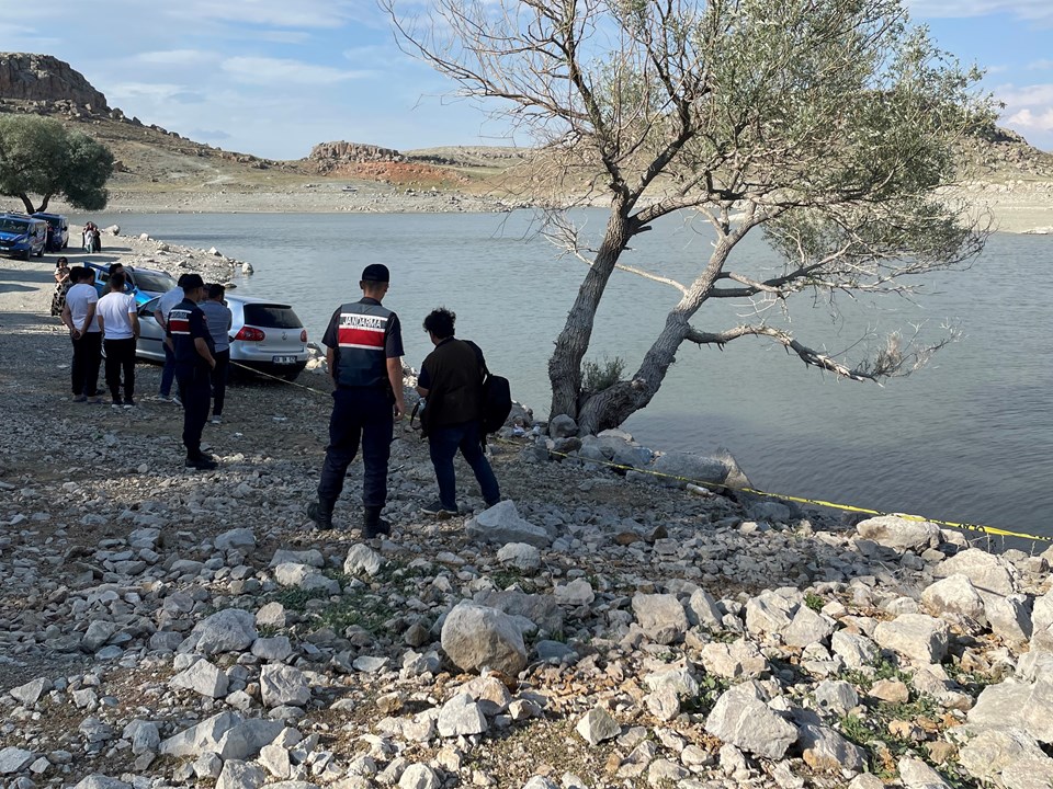 Aksaray'da baraja giren 2 genç boğuldu - 1