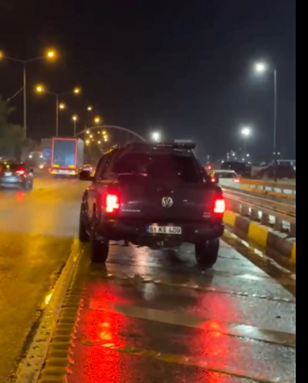 Şampiyon boksöre trafikte tokatlı saldırı - 2