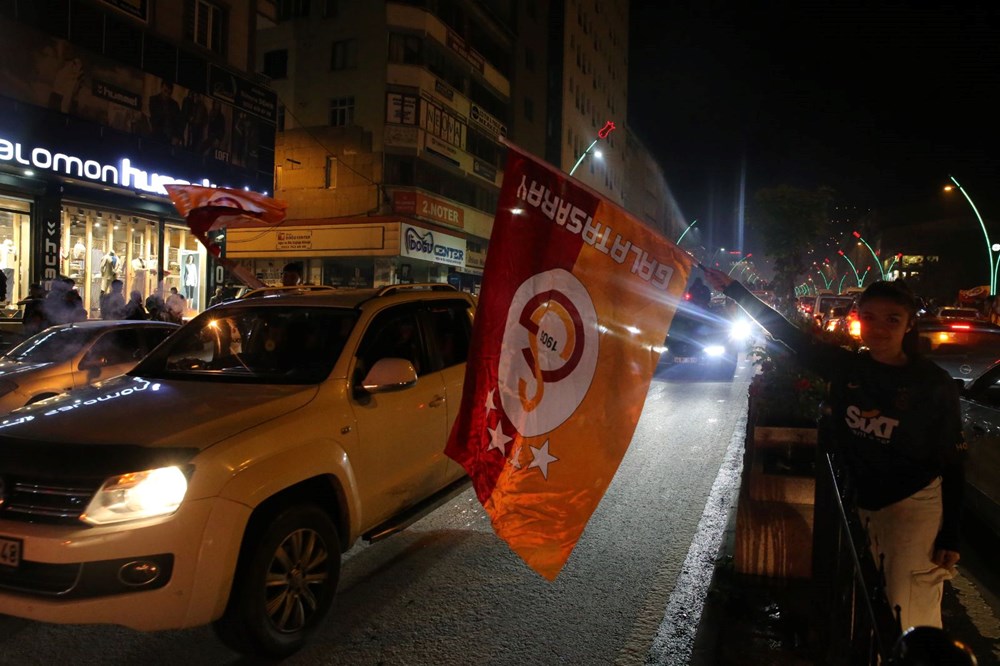 Galatasaray şampiyon oldu taraftar sokağa döküldü - 31