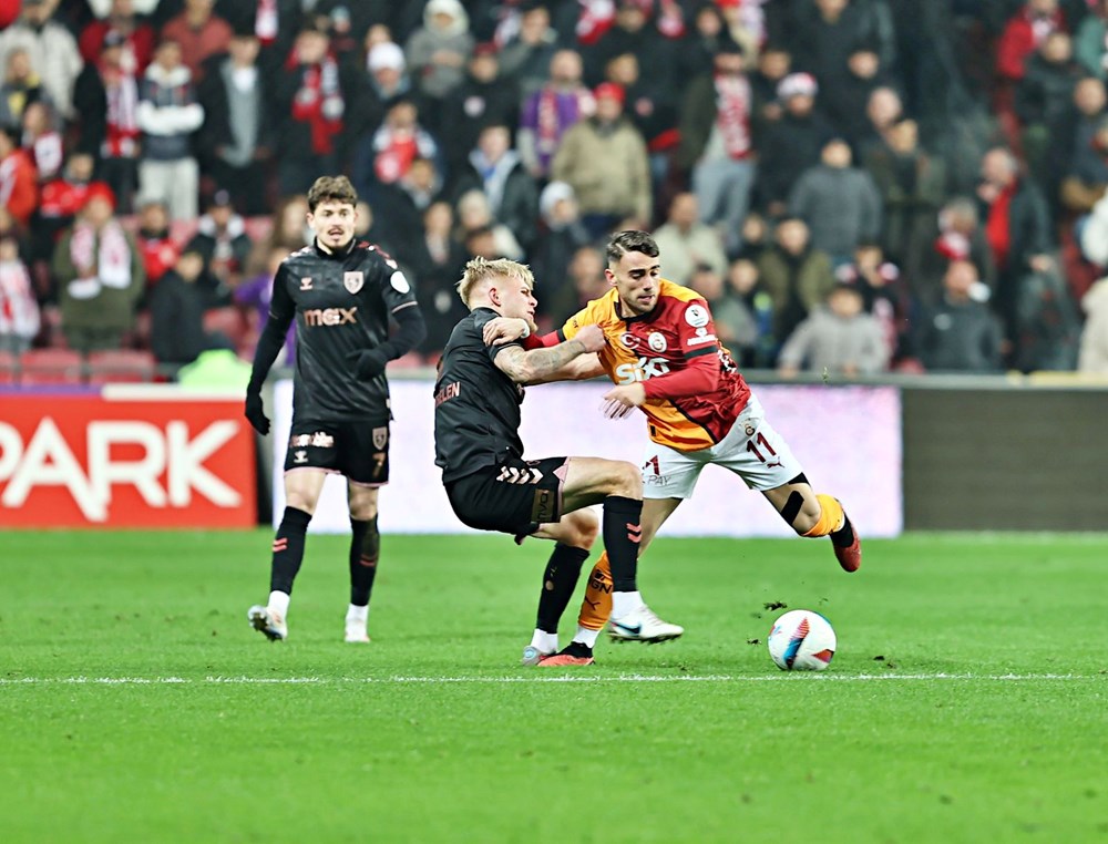 Gerçek ortaya çıktı: Yunus Akgün acılar içinde oynuyor - 2