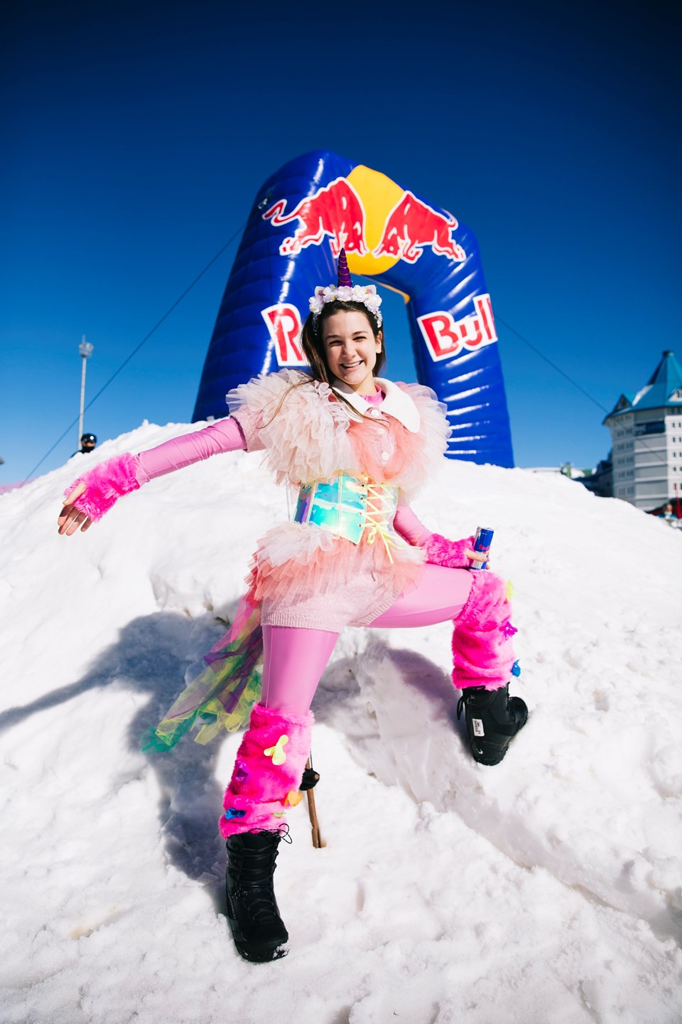 Red Bull Kar Havuzu Kostüm Savaşları yayında - 1
