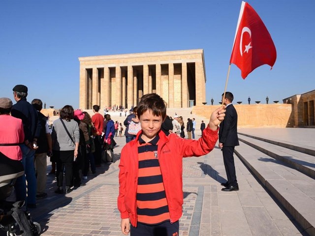 Anitkabir Deki 63 Yillik Bayrak Diregi Yenilendi Ntv