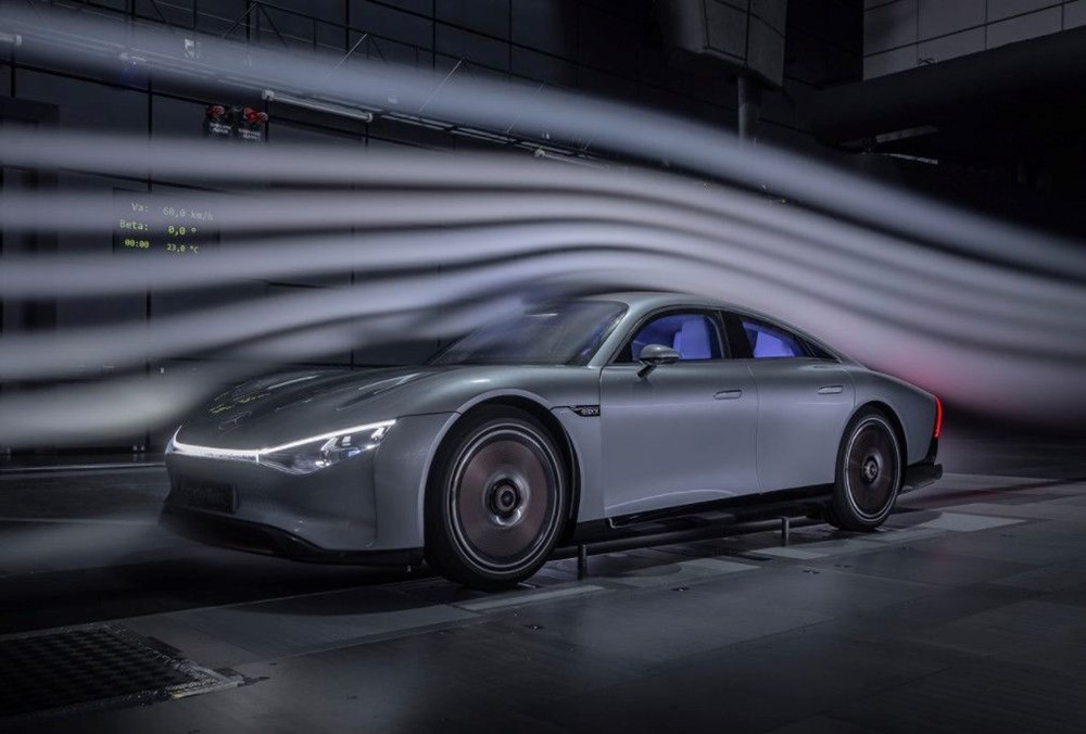 Mercedes-Benz yeni elektrikli modelini tanıttı: Tek şarjla 1000 kilometre menzil - 9