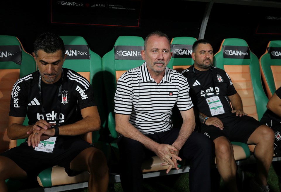 Sergen Yalçın'ın hayal kırıklığı: Beşiktaş, Alanya'da mağlup - 1