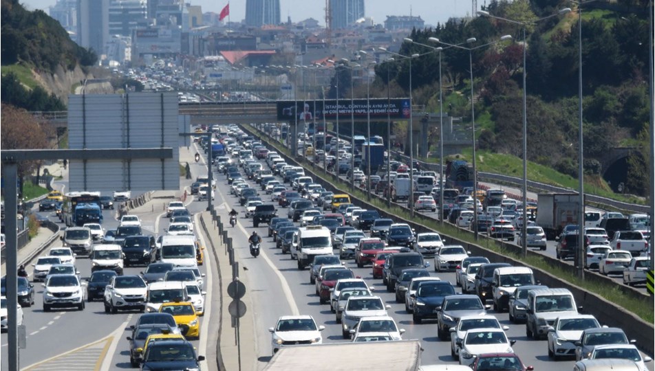 Haftanın ilk iş gününde İstanbul'da trafik yoğunluğu