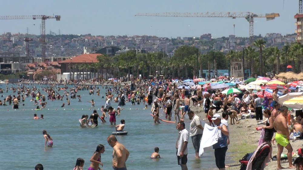 Bayramda İstanbul'da kalanlar oraya akın etti! Adım atacak yer bile kalmadı - 1