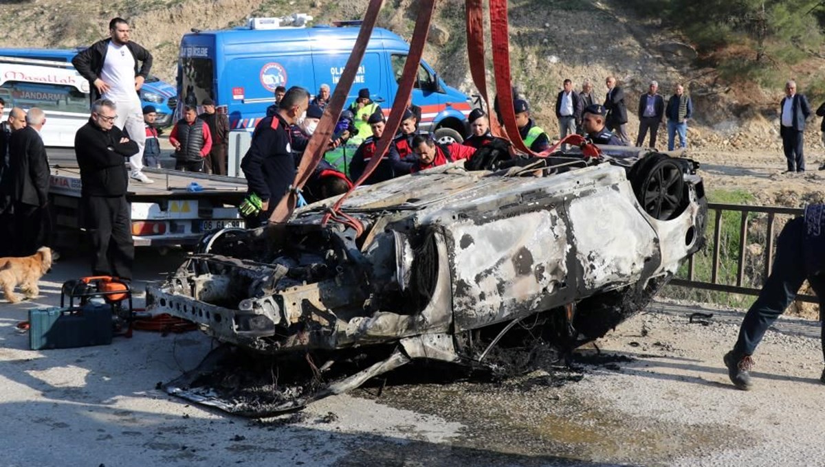 Denizli'de feci kaza: 1 ölü Denizli'de feci kaza: 1 ölü