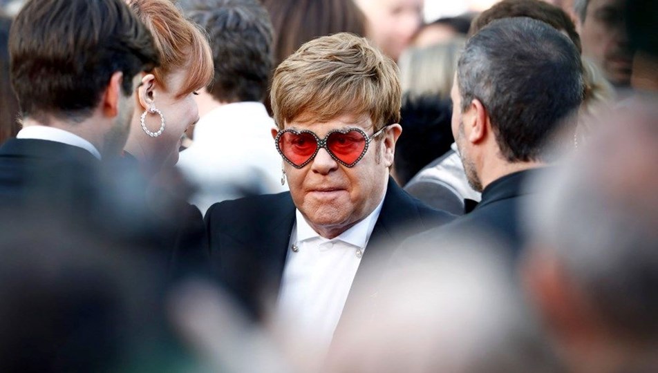 Elton John'un 90 milyon dolarlık özel jeti havada arızalandı