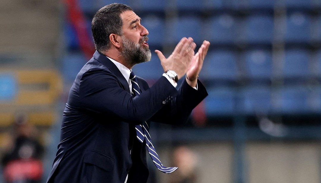 Ezeli rakibi, Arda Turan'ın takımını eledi