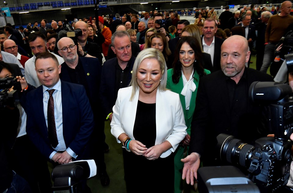 Kuzey İrlanda'da tarihi zafer: Sinn Fein, parlamentoda çoğunluğu sağladı - 1