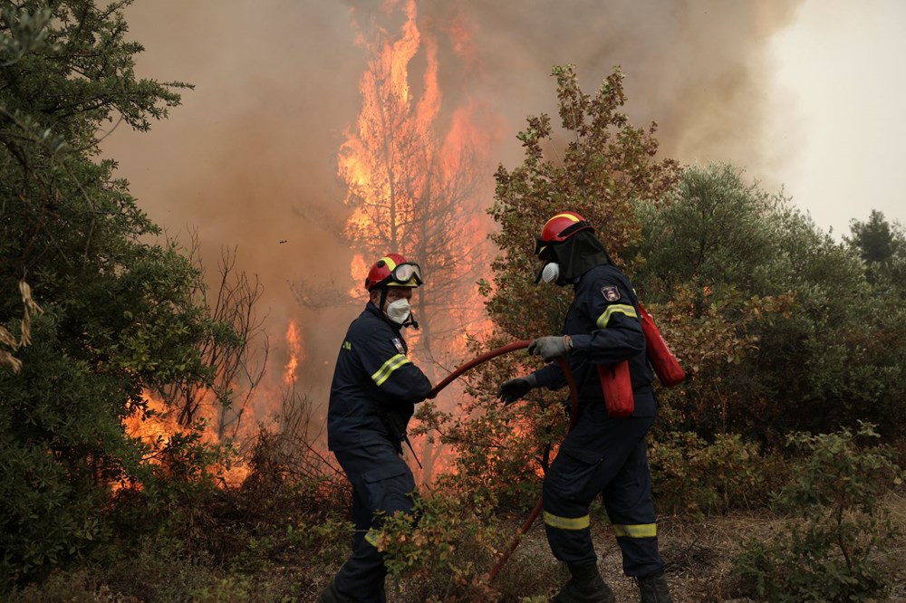 Yunanistan’da yangın felaketinin boyutları ortaya çıktı: 586 yangında 3 kişi öldü, 93 bin 700 hektardan fazla alan yandı - 5
