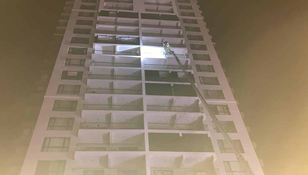 Ankara'da 26 katlı binada yangın paniği