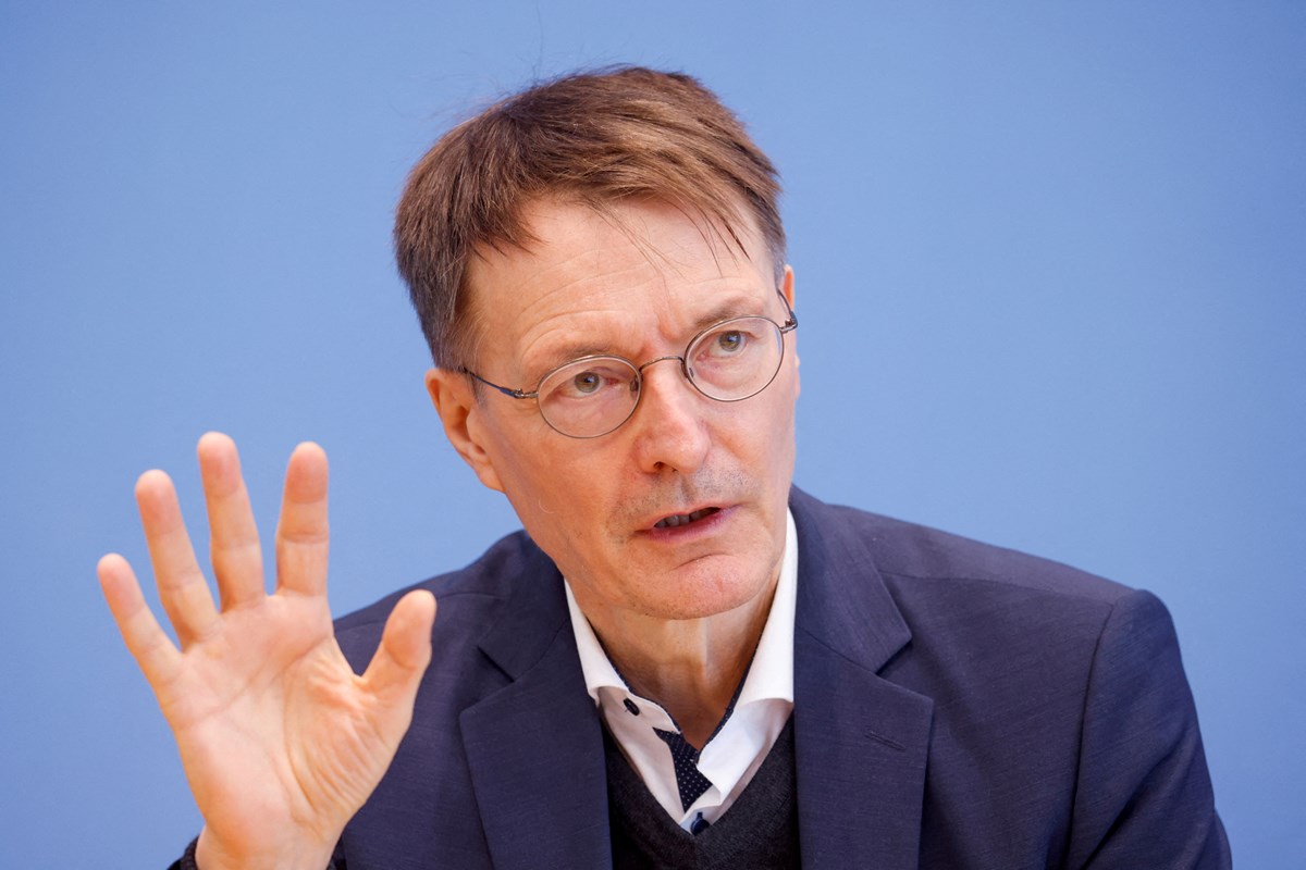 Almanya Sağlık Bakanı Karl Lauterbach