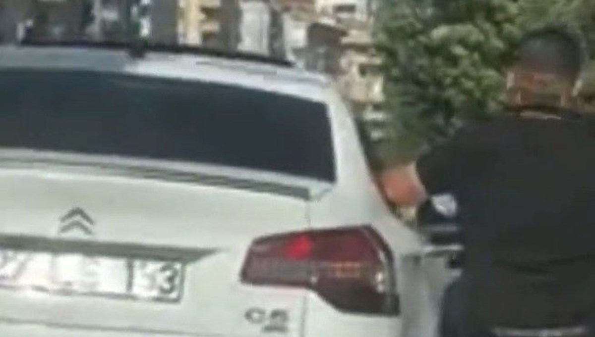 Motosiklette tehlikeli yolculuk böyle görüntülendi Motosiklette tehlikeli yolculuk böyle görüntülendi