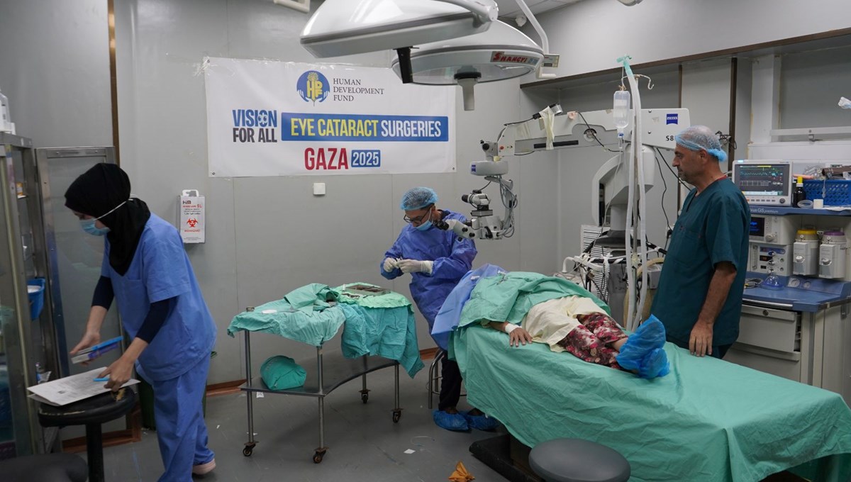 Filistinli doktorlar aç ve bitkin