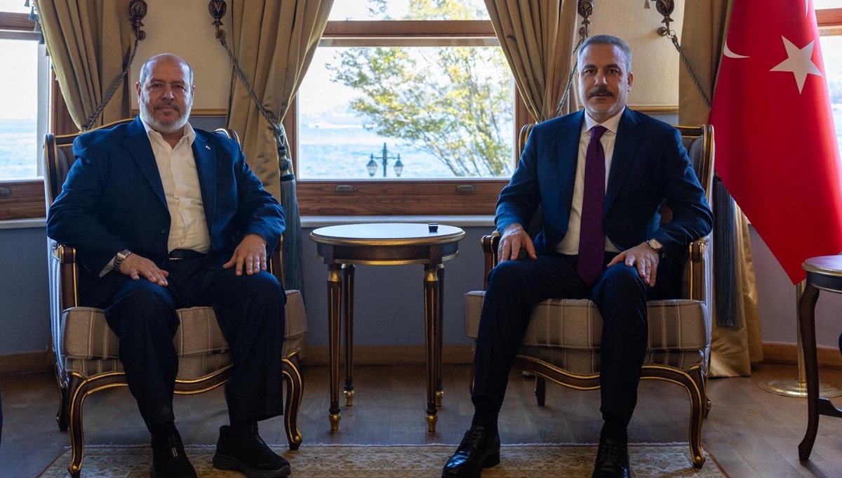 Bakan Fidan, Hamas üyeleri ile bir araya geldi