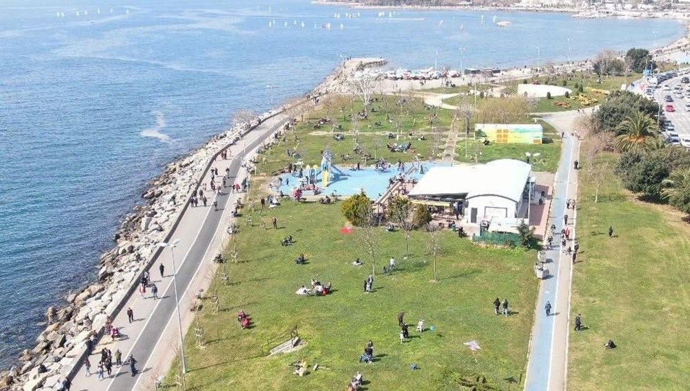 Kademeli normalleşmede 2. hafta sonu: Sahil ve parklar doldu - 3