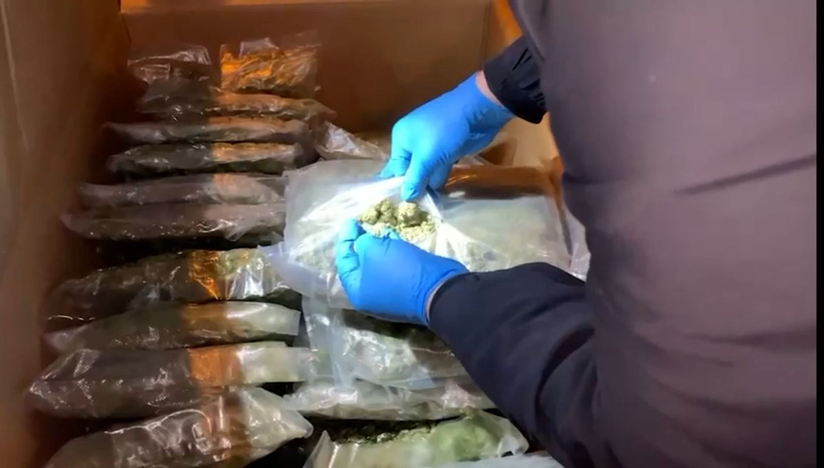 Kapıkule'de 110 kilogram uyuşturucu yakalandı: 20 milyon liralık operasyon Kapıkule'de 110 kilogram uyuşturucu yakalandı: 20 milyon liralık operasyon