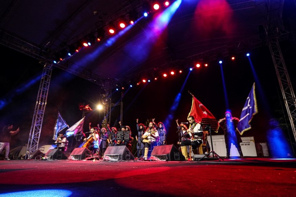Kazakistanlı sanatçı Arslanbek Sultanbekov Kütahya'da konser verdi - 1