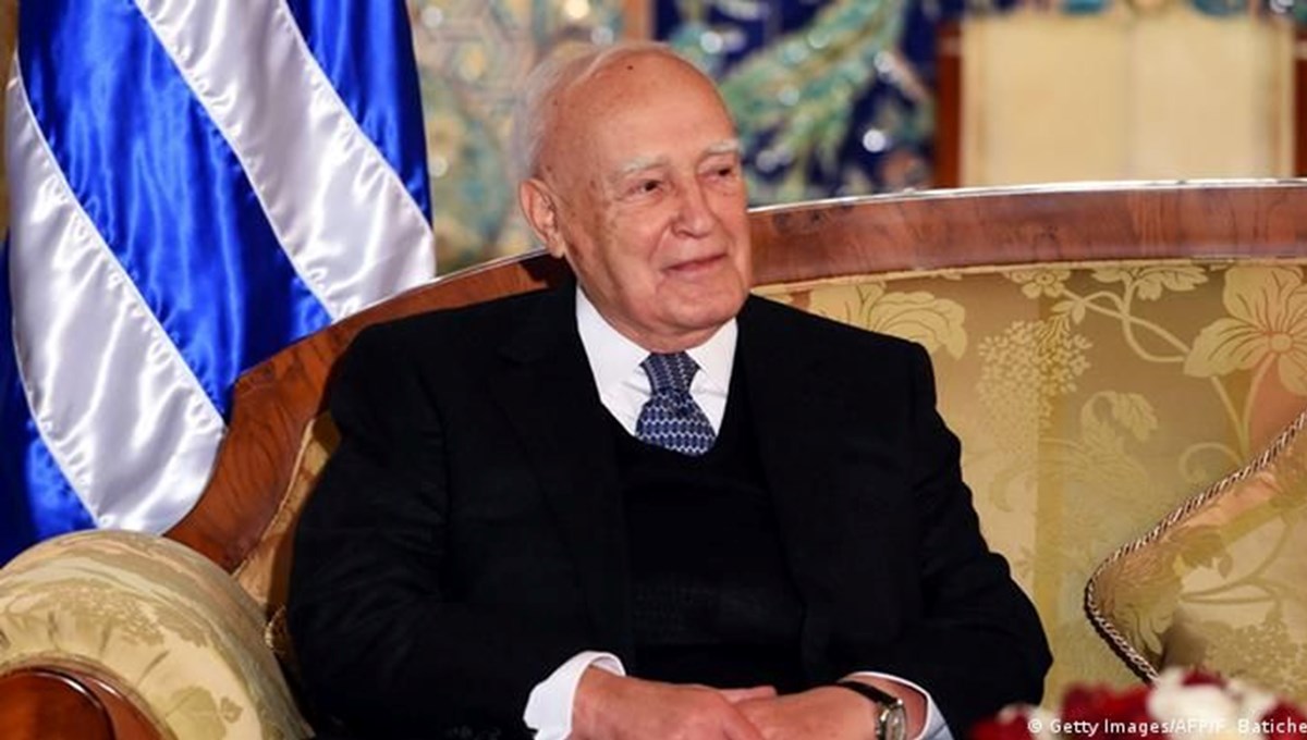 Yunanistan'ın eski Cumhurbaşkanı Karolos Papulyas yaşamını yitirdi