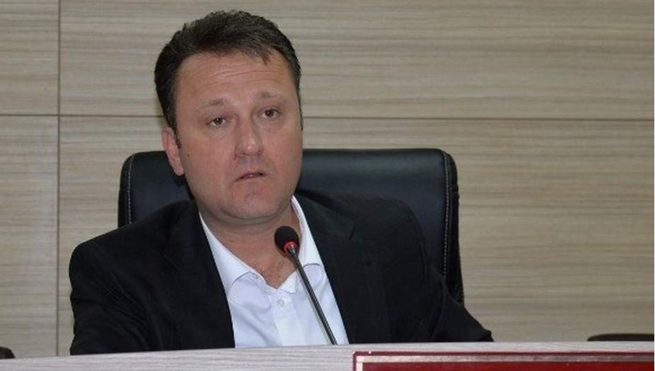 Menemen Belediyesi'ne operasyon: 29 kişi hakkında gözaltı kararı