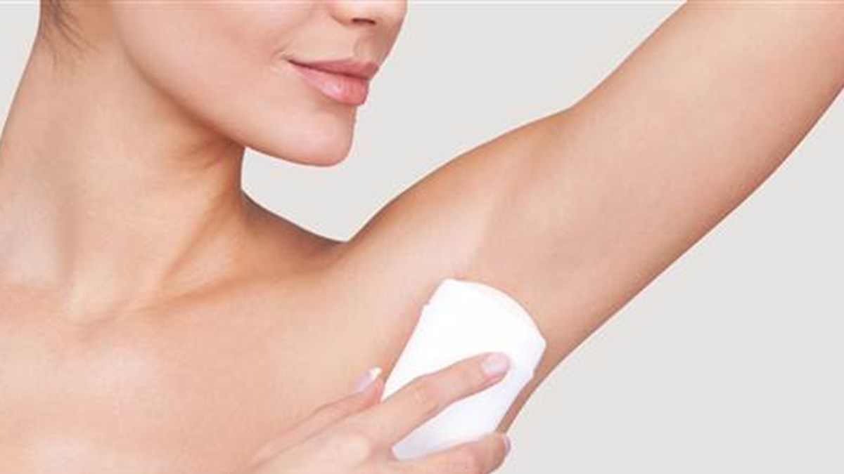 10 Rekomendasi Deodorant Roll On Terbaik Untuk Menghilangkan Bau Dan Keringat Terbaru Tahun 2020 Mybest
