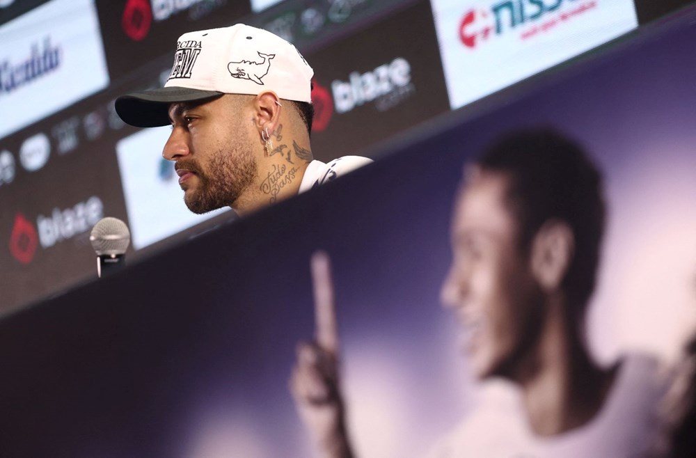 Yıldız futbolcu Neymar her şeyin başladığı yerde: "Prens geri döndü!" - 6