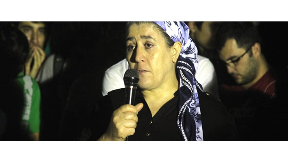 Mehmet Ayvalıtaş’ın annesi hayatını kaybetti